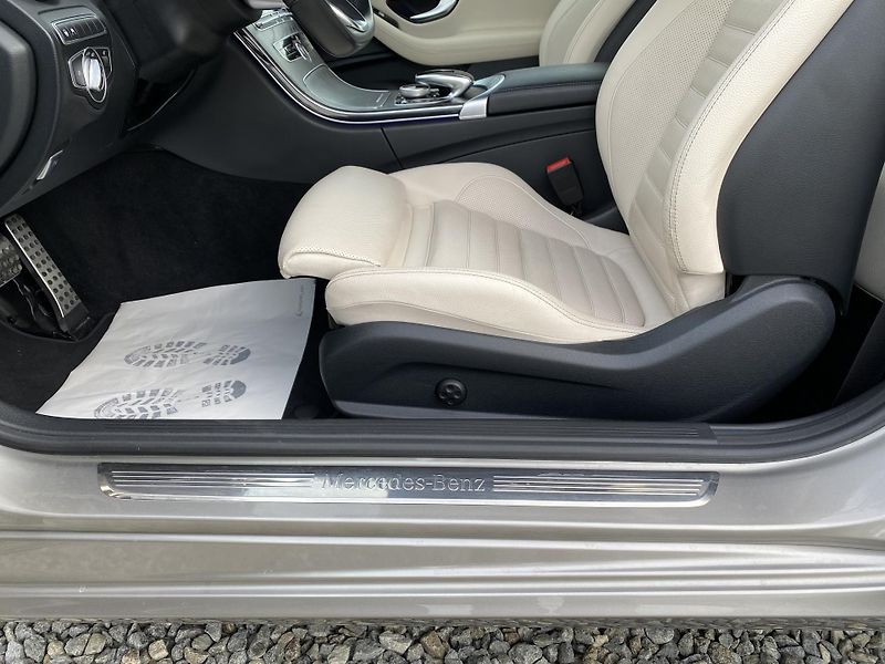 Mercedes-Benz Třídy C C 400 COUPE 4MATIC 51.000KM - fotka 92 z 149