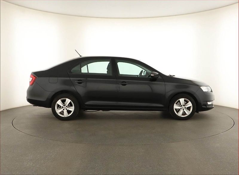 Škoda Rapid (2019) 1.0 TSI, Automat - fotka 6 z 14