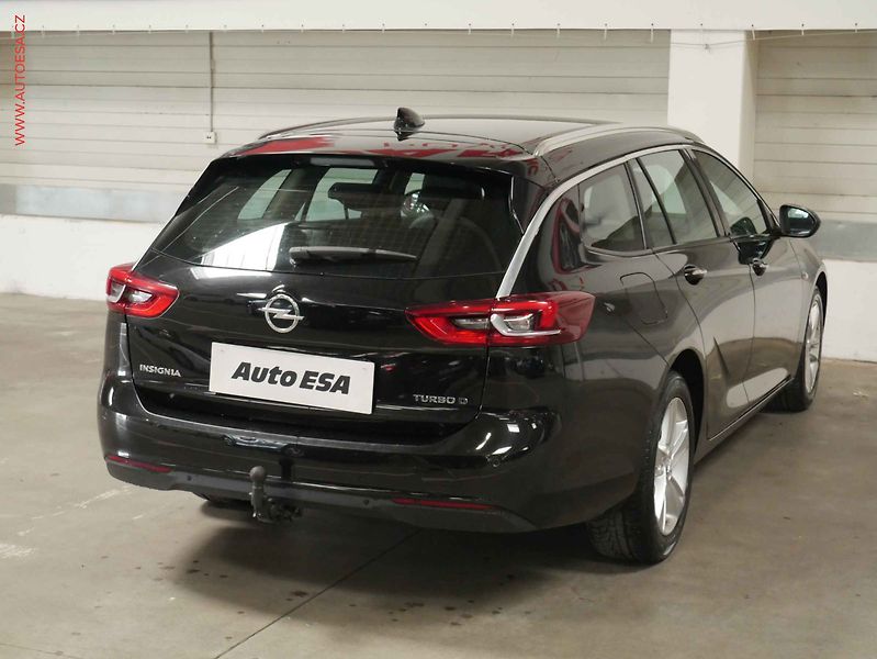 Opel Insignia (2017) 2.0CDTi, Navi, AC - fotka 6 z 19