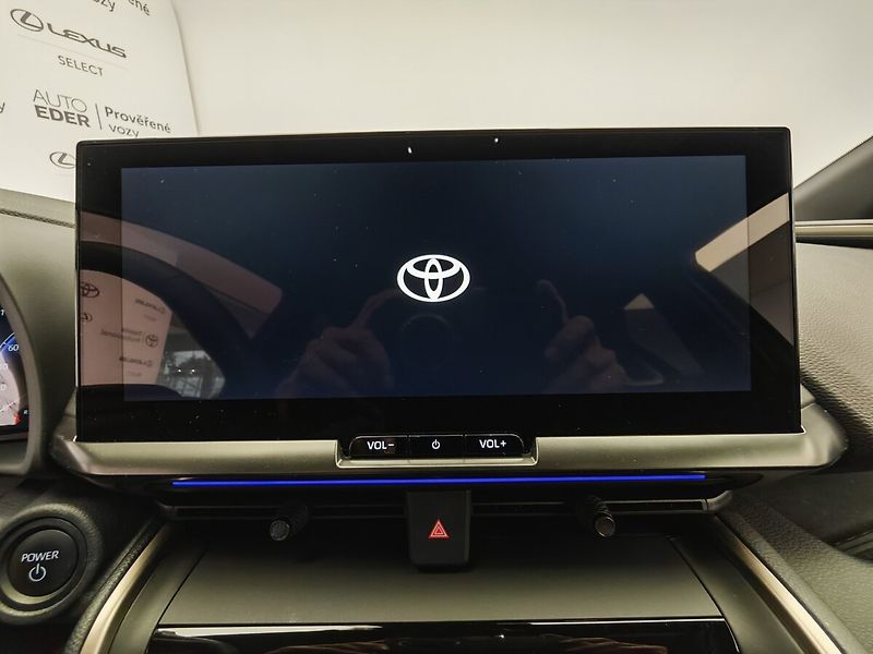 Toyota C-HR 2.0 Hybrid 4x4 Executive - fotka 34 z 44