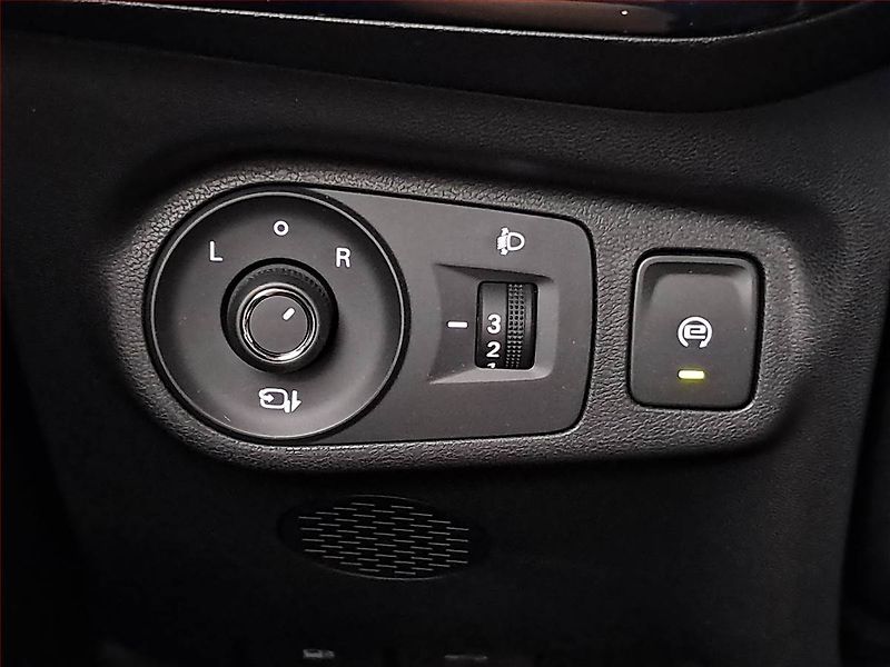 MG MG3 (2025) 1.5, Elegance, Navigace - fotka 15 z 18