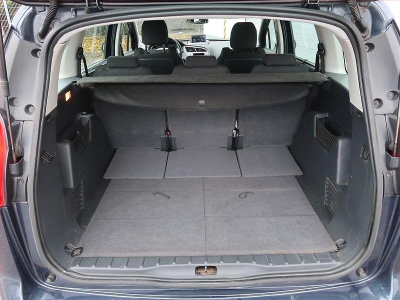 Peugeot 5008 (2014) 1.6 HDi, Automat, po STK - fotka 14 z 18