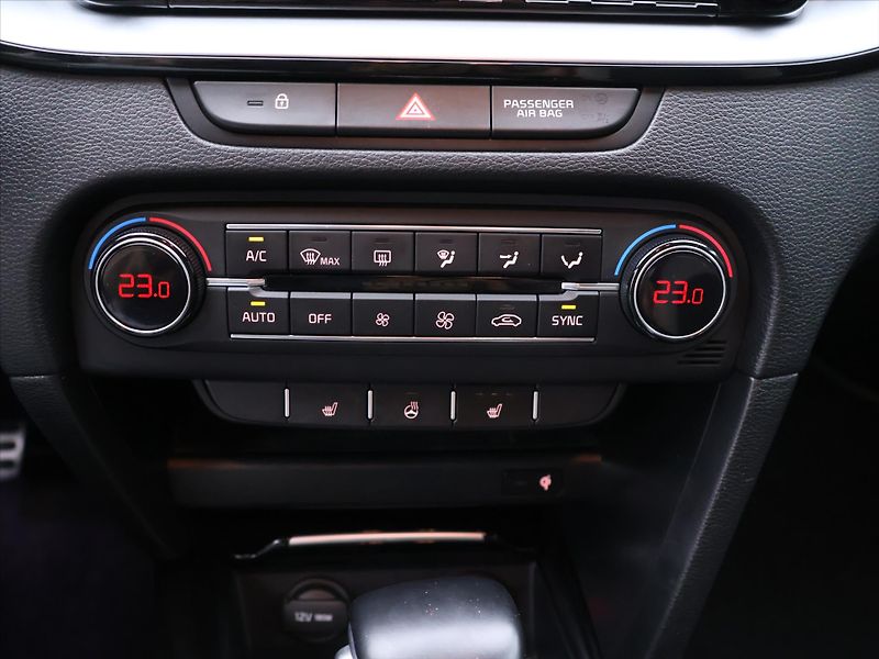 Kia ProCeed 1.6 CRDi 100kW GT-Line DCT CZ - fotka 22 z 32