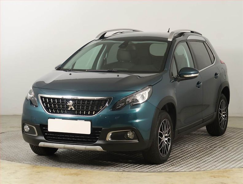 Peugeot 2008 (2018) 1.2 PureTech, Serv.kniha, Kůže - fotka 2 z 19