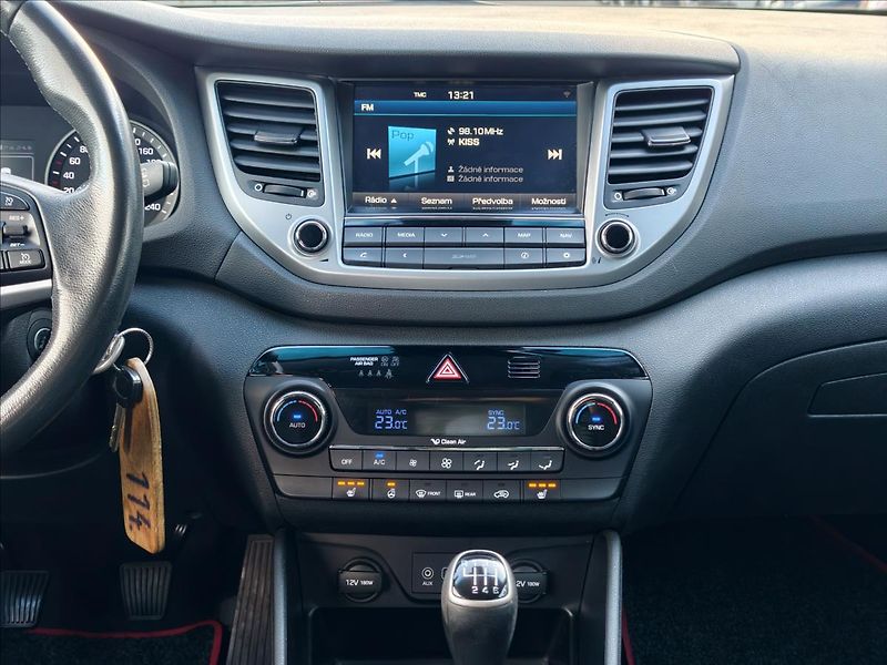 Hyundai Tucson 1,7 CRDi Welcome Style - fotka 10 z 23