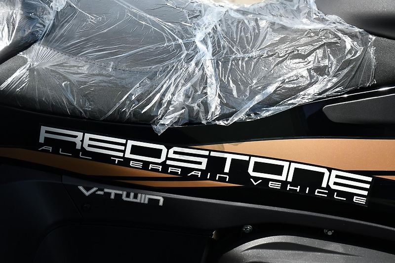 Benda REDSTONE 550 R2 DL (2026) PREMIUM L7e AKČNÍ NABÍDKA - fotka 15 z 19