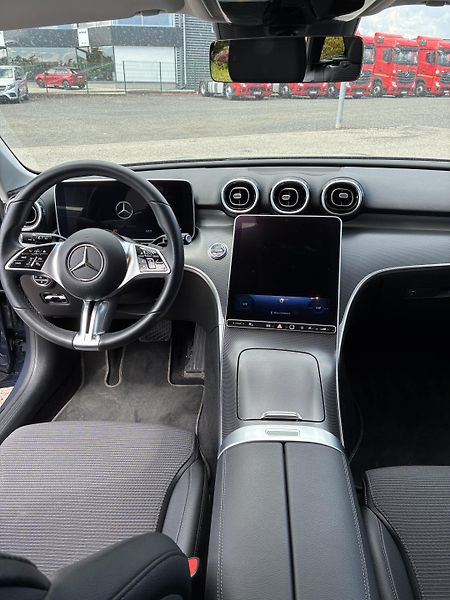 Mercedes-Benz Třídy C (2023) C 220d 4MATIC kombi - fotka 13 z 17