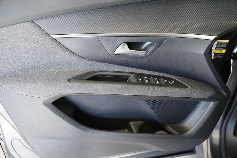 Peugeot 5008 - fotka 12 z 24