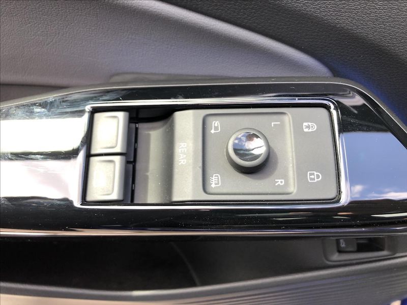 Volkswagen ID.4 1,0 195kW kap. 77kWh 4Motion - fotka 20 z 32