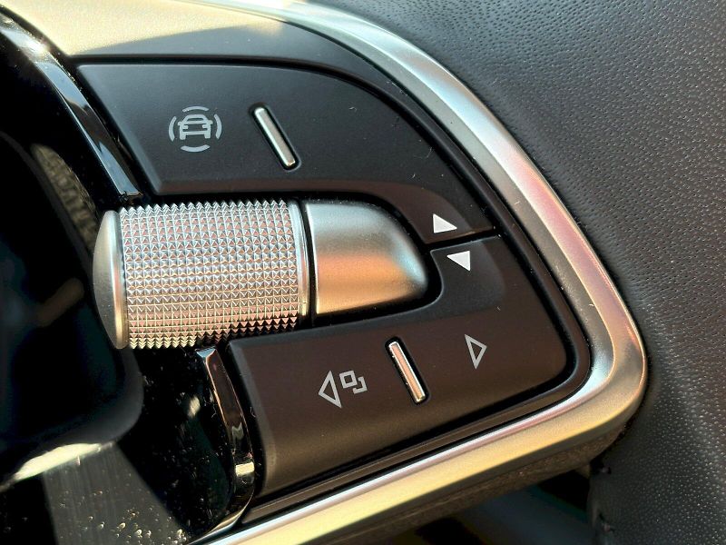 Škoda Octavia (2025) DSG 1.5 TSI  M-HEV / 110 kW / - fotka 19 z 35