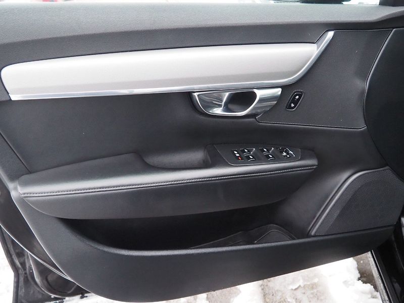Volvo V90 (2022) B4, Momentum Pro - fotka 10 z 50