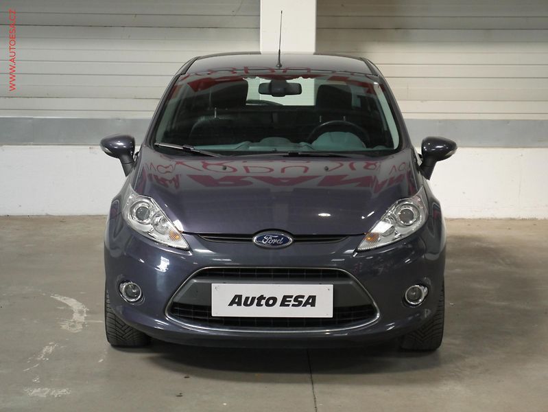Ford Fiesta (2011) 1.25, Titanium - fotka 2 z 15