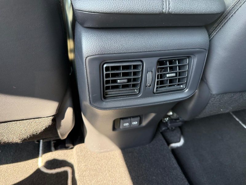 Toyota RAV4 2.5 HSD e-CVT AWD Executive JB - fotka 24 z 30