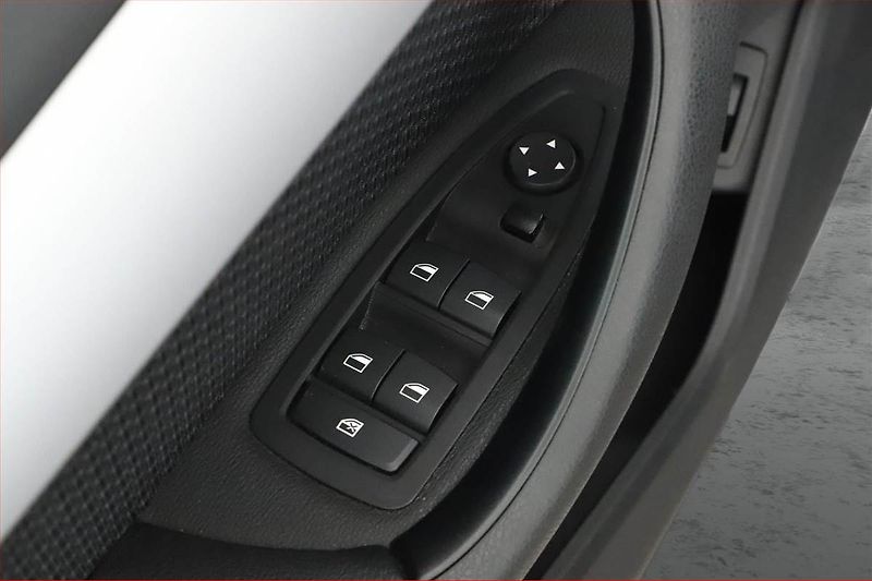 BMW X1 (2018) xDrive18d, 4X4, Automat - fotka 15 z 16