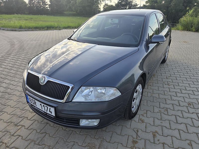 Škoda Octavia (2006) 1.9TDI 77Kw Ambition  - fotka 2 z 19