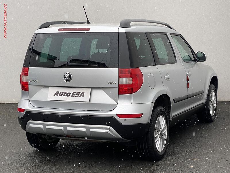 Škoda Yeti (2015) 1.2 TSi, Active, +sada kol - fotka 4 z 17