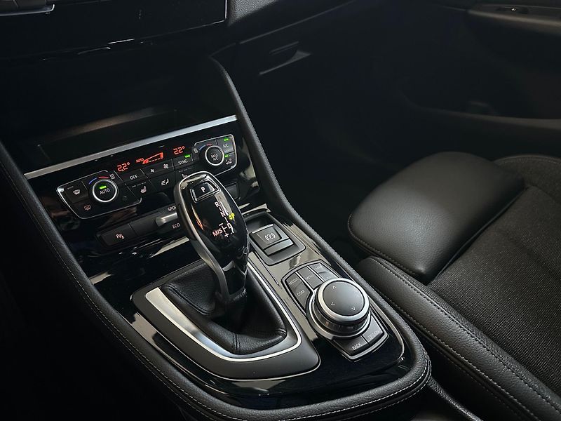 BMW Řada 2 (2021) 216d - M Sport - CZ -1.Majitel - fotka 12 z 21