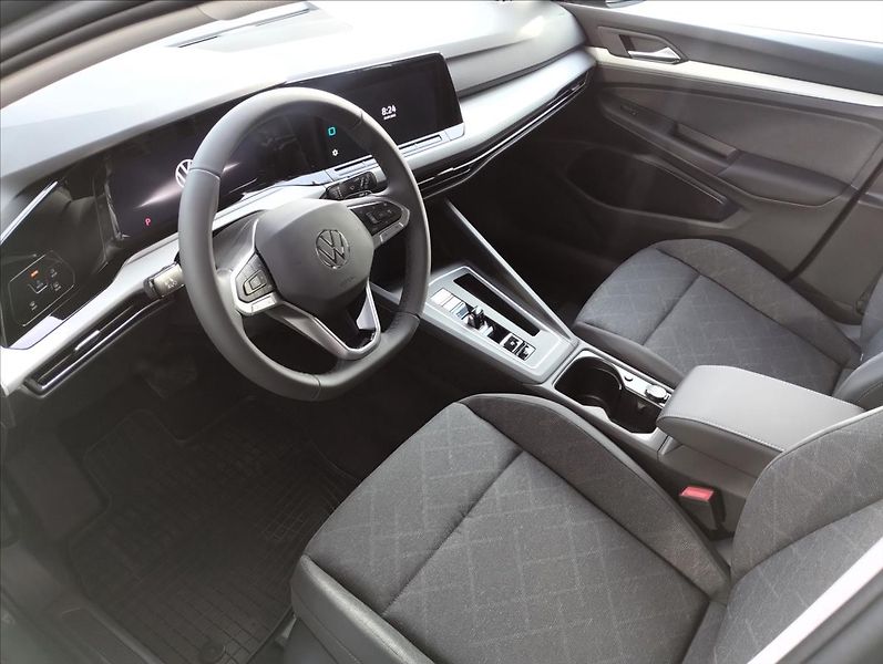 Volkswagen Golf Variant 1,5 eTSI 7DSG mHEV  Life - fotka 10 z 17