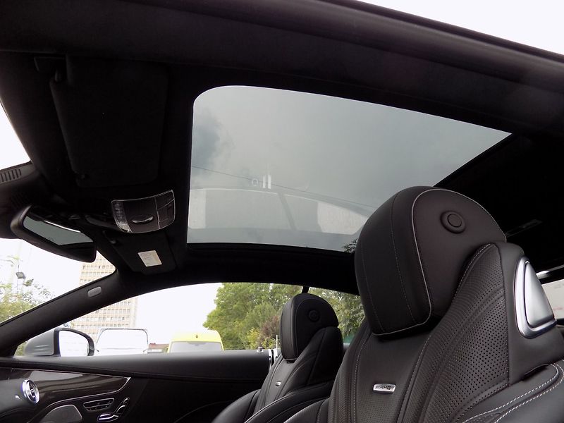 Mercedes-Benz Třídy S (2015) 63AMG/4Matic/2.maj.ČR/LED/ - fotka 46 z 50