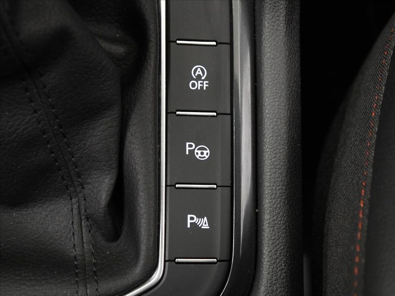 Seat Tarraco 2,0 TSi 140kW 4x4 FR Záruka ČR - fotka 24 z 28