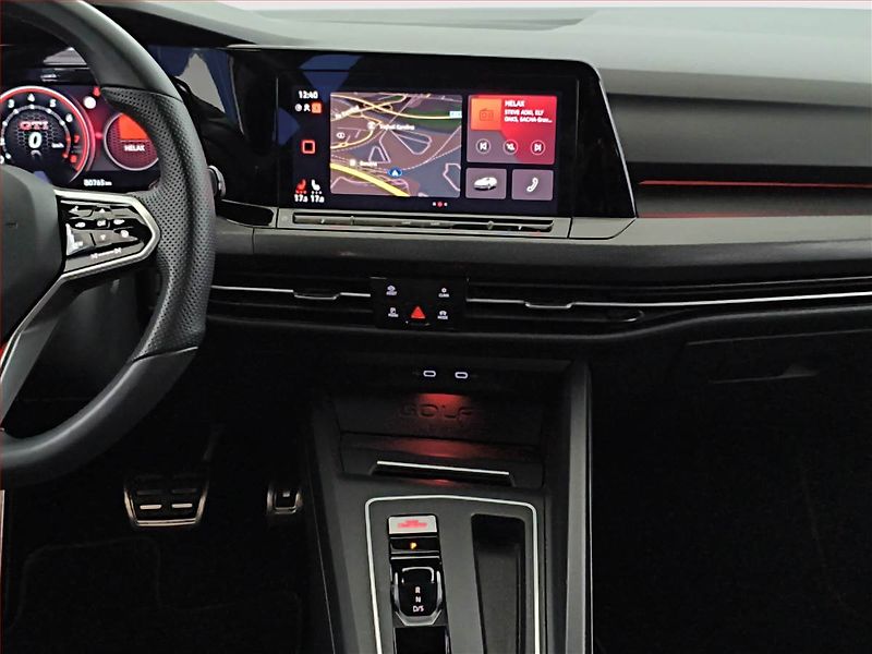 Volkswagen Golf (2021) 2.0 GTI - fotka 12 z 21