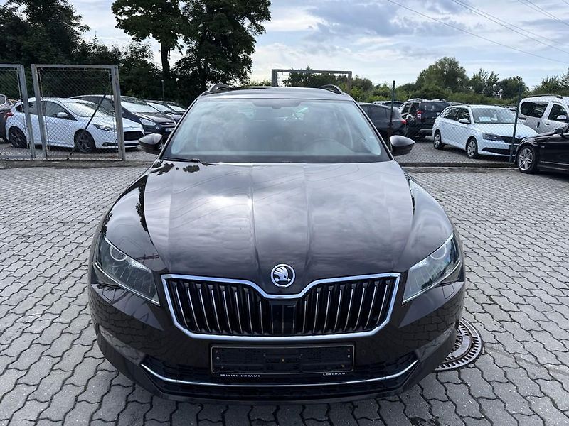 Škoda Superb 2.0 TDI 110 kW DSG, navigace - fotka 2 z 18