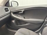 Volvo V40 D2 MOMENTUM CZ - náhled 25