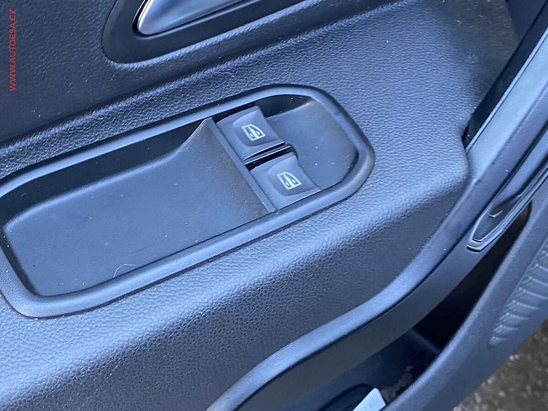 Dacia Duster (2019) 1.3 TCe, AC, TZ - fotka 11 z 18