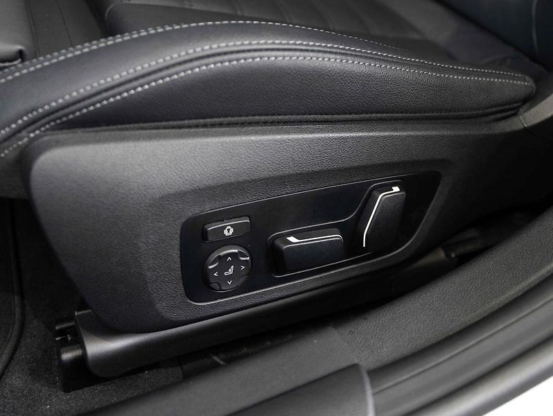 BMW Řada 4 M440i xDrive Gran Coupé - fotka 16 z 22