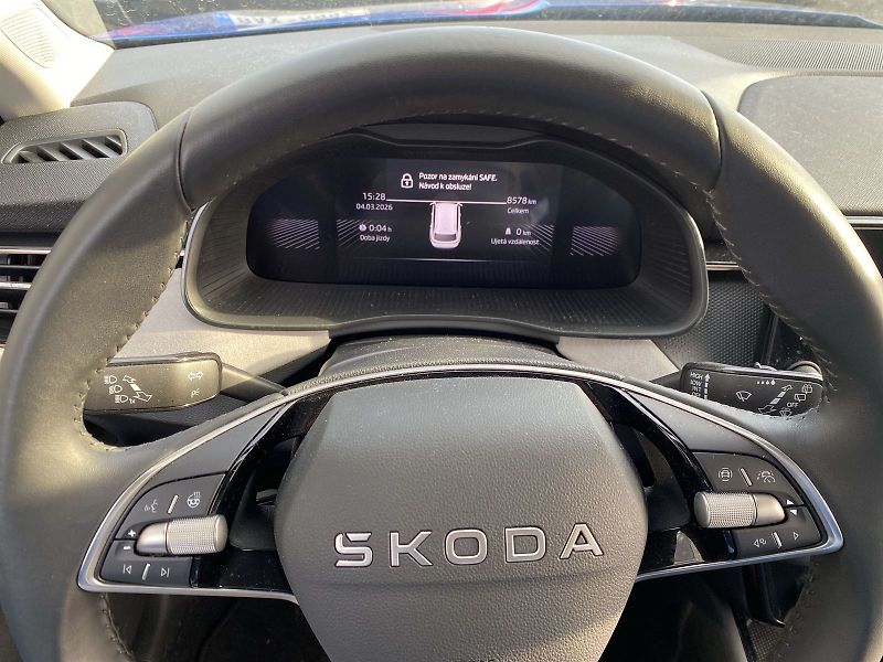 Škoda Kamiq (2024) 1.0 TSI Top Selection - fotka 16 z 34