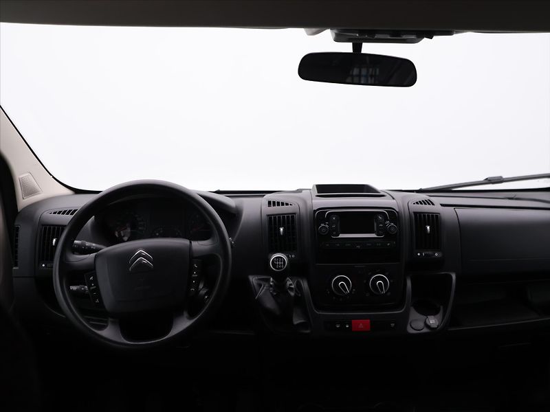 Citroën Jumper 2,2 HDi 7 Míst DPH Tažné 1.Maj - fotka 17 z 25