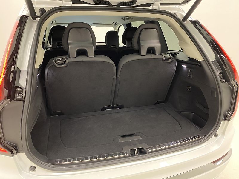 Volvo XC90 B5 AWD BRIGHT PLUS AUT CZ 7m - fotka 31 z 56