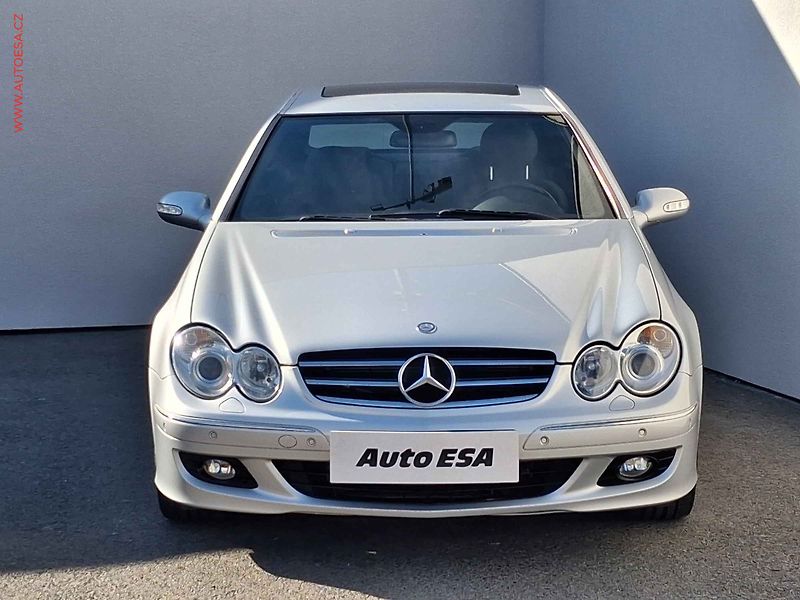 Mercedes-Benz CLK (2006) 3.5 V6, 1.maj, AT, bixe - fotka 2 z 19