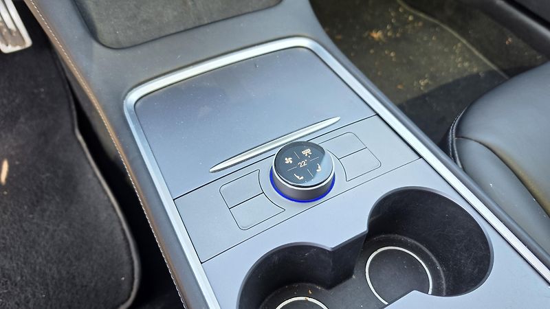 Tesla Model 3 (2021) AWD 4×4 | S3XY Knob - fotka 10 z 12