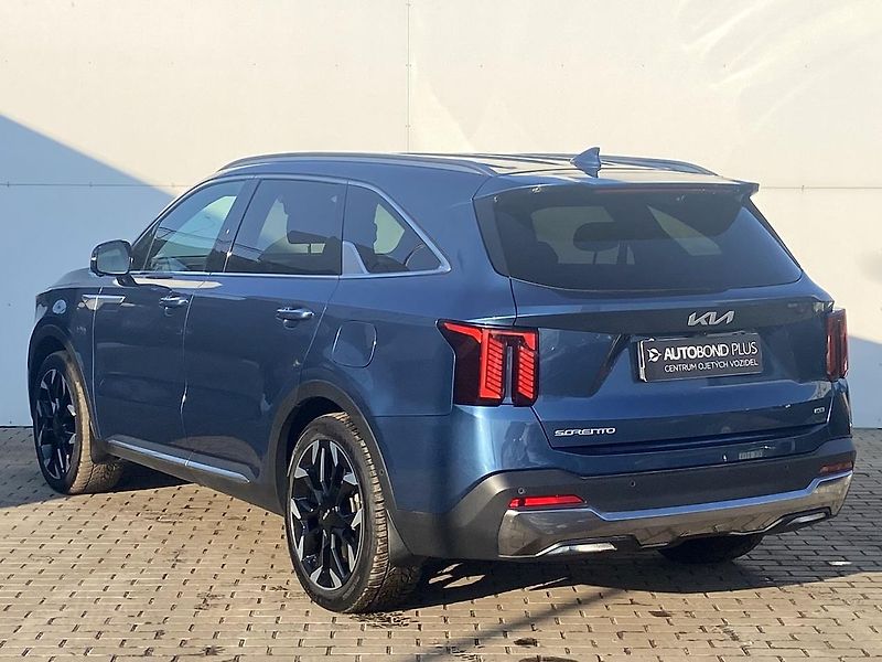 Kia Sorento 2.2 CRDi 142kW AWD 8DCT TOP - fotka 7 z 23
