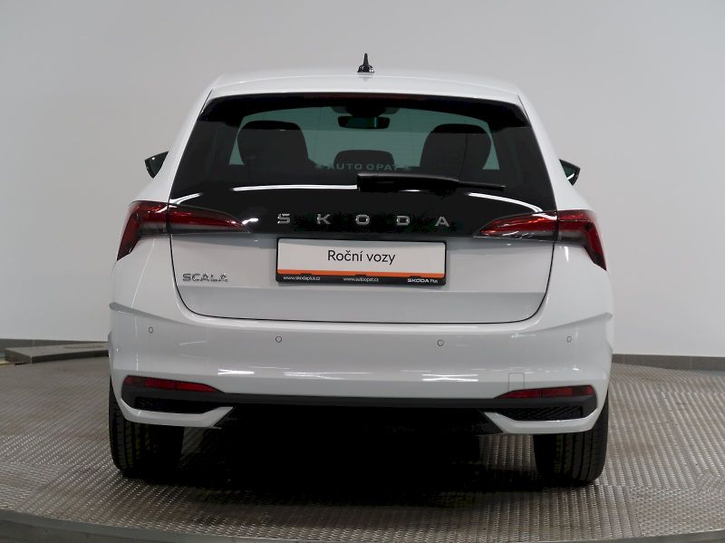 Škoda Scala (2025) TOP SELECTION 1.0TSI 85KW DSG - fotka 9 z 37