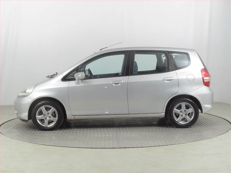 Honda Jazz (2008) 1.4 i-DSI, jezdí výborně - fotka 3 z 18
