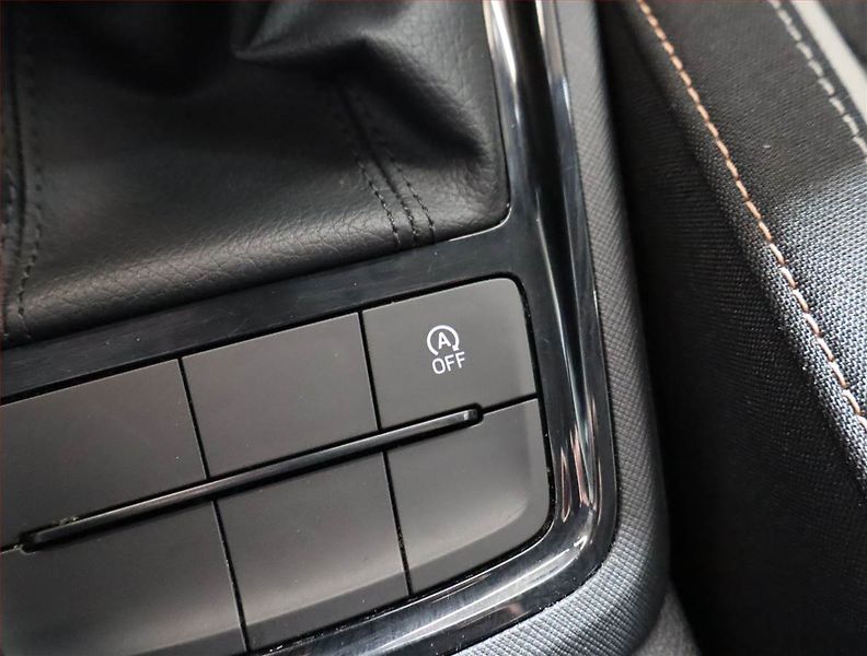 Škoda Kamiq (2020) Ambition 1.0 TSI, ČR,1.maj - fotka 23 z 26