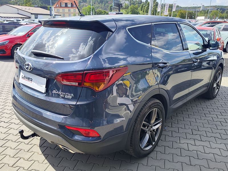 Hyundai Santa Fe 2.4 GDi/138kW Confidence 4x4 - fotka 5 z 31
