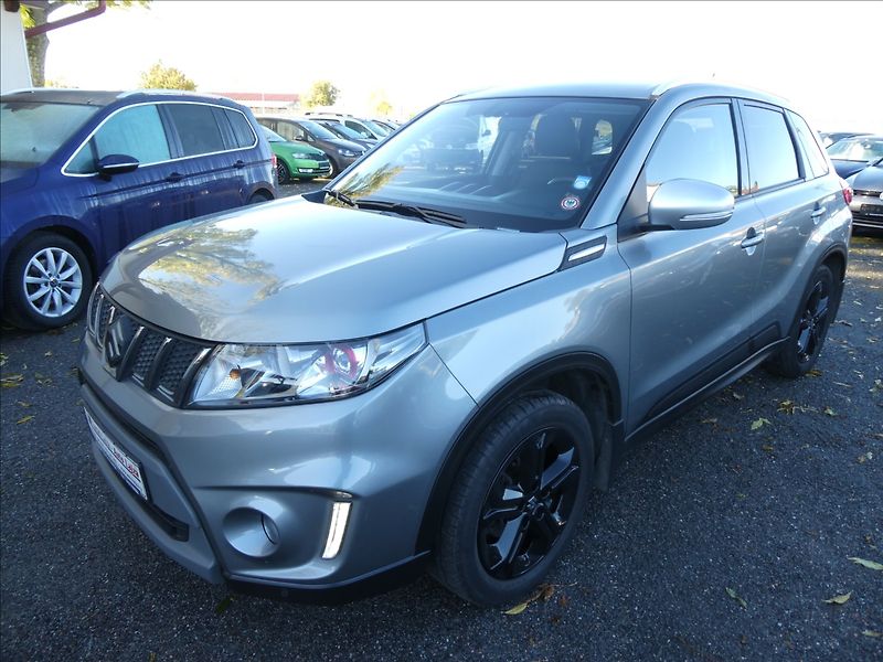 Suzuki Vitara 1,4 BJet 103kW 1.maj,4x4,závěs - fotka 3 z 49