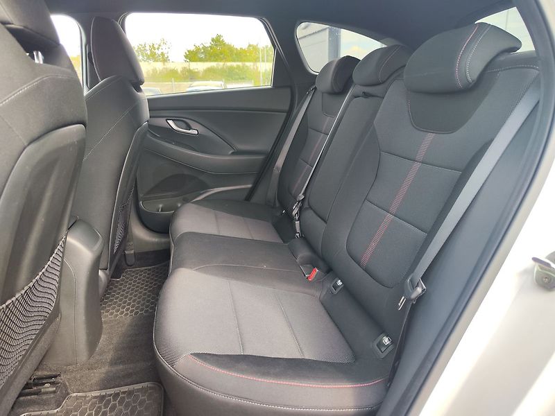 Hyundai i30 1.5 T-GDI/117kW N-Line - fotka 12 z 35