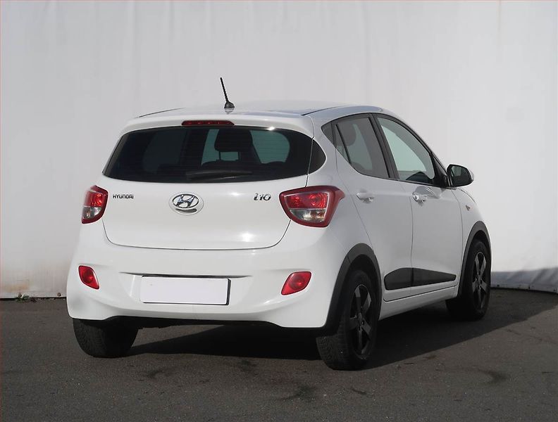 Hyundai i10 (2017) 1.0, Serv.kniha - fotka 5 z 15