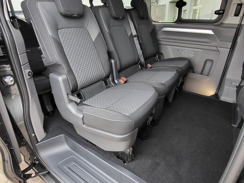 Volkswagen Caravelle (2025) Life 2,0 TDI 8AUT DR- nové - fotka 11 z 26