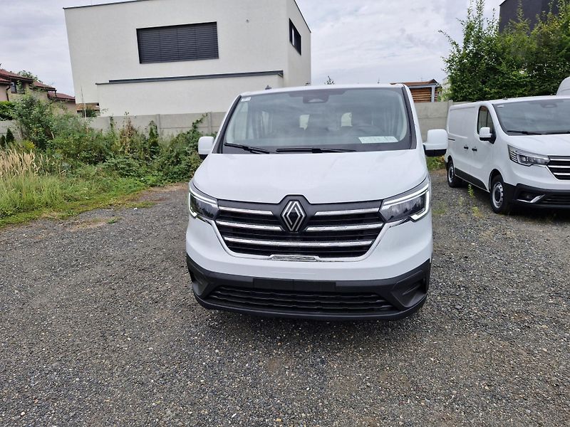 Renault Trafic (2026) L1 Equilibre 150k 9míst - fotka 2 z 17