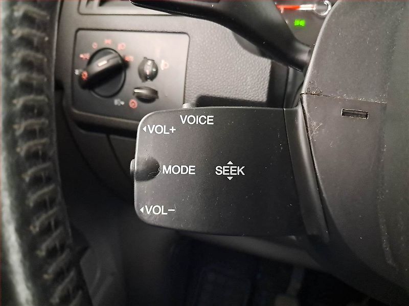 Ford C-MAX (2009) 1.8, Tažné, jezdí výborně - fotka 17 z 17