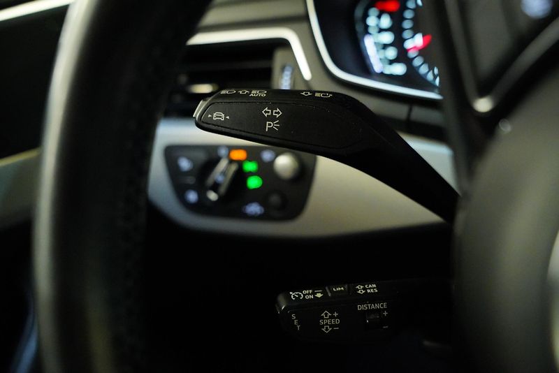 Audi A4 - fotka 15 z 30