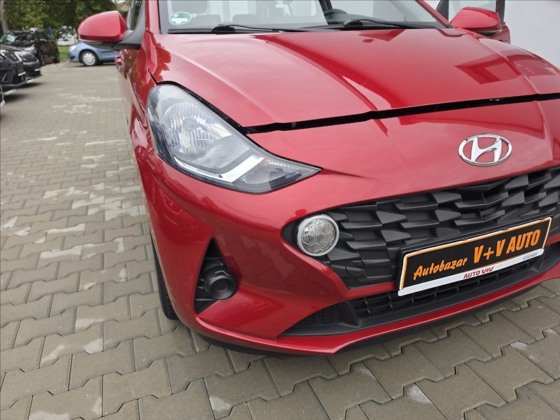 Hyundai i10 1,0 49KW vyhř. volat + sedadla - fotka 37 z 41