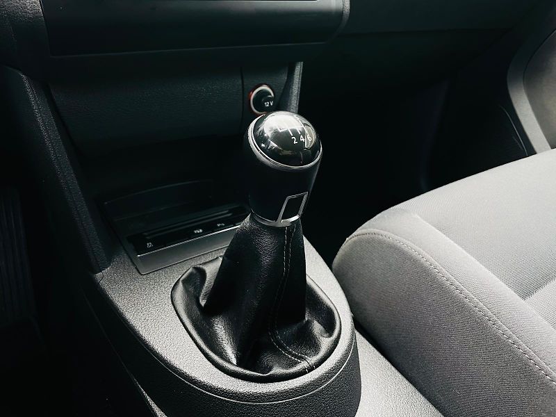 Volkswagen Touran 1.4TSI VÝHŘEV SERVISKA TAŽNÉ - fotka 39 z 46