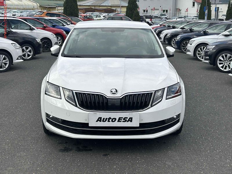 Škoda Octavia (2018) 1.8 TSi, 1.maj,ČR, Elegance - fotka 2 z 19