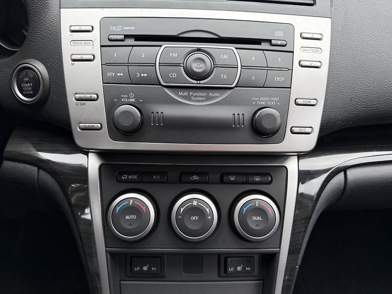 Mazda 6 2.5 Top Sport - fotka 25 z 34